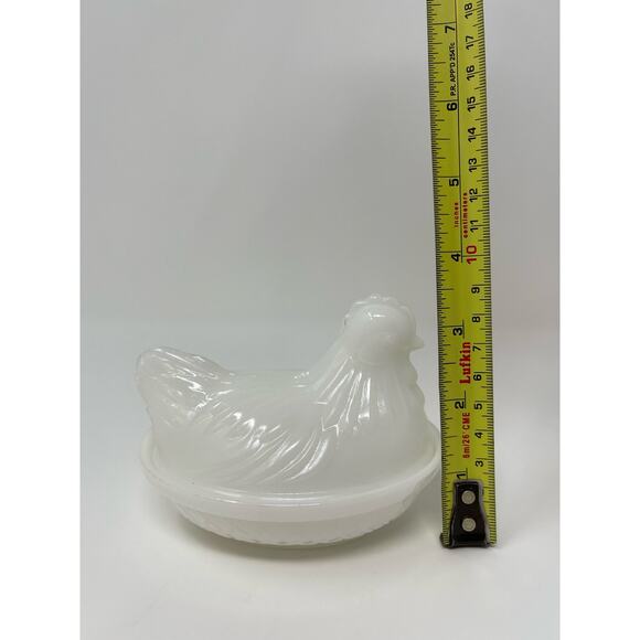 Vintage Hazel Atlas White Milk Glass Hen on Nest Dish - Picture 4 of 9